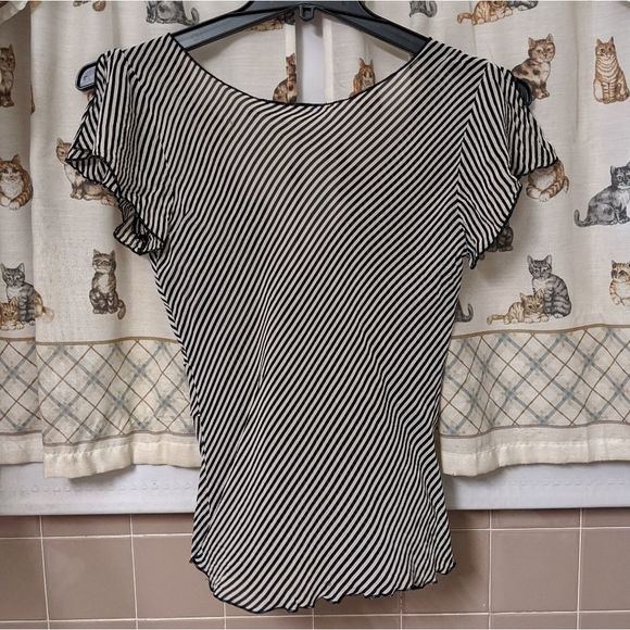 White & Black Split Sleeve Striped Newport News Flutter Sleeve Gauzy Blouse Top - Picture 5 of 9